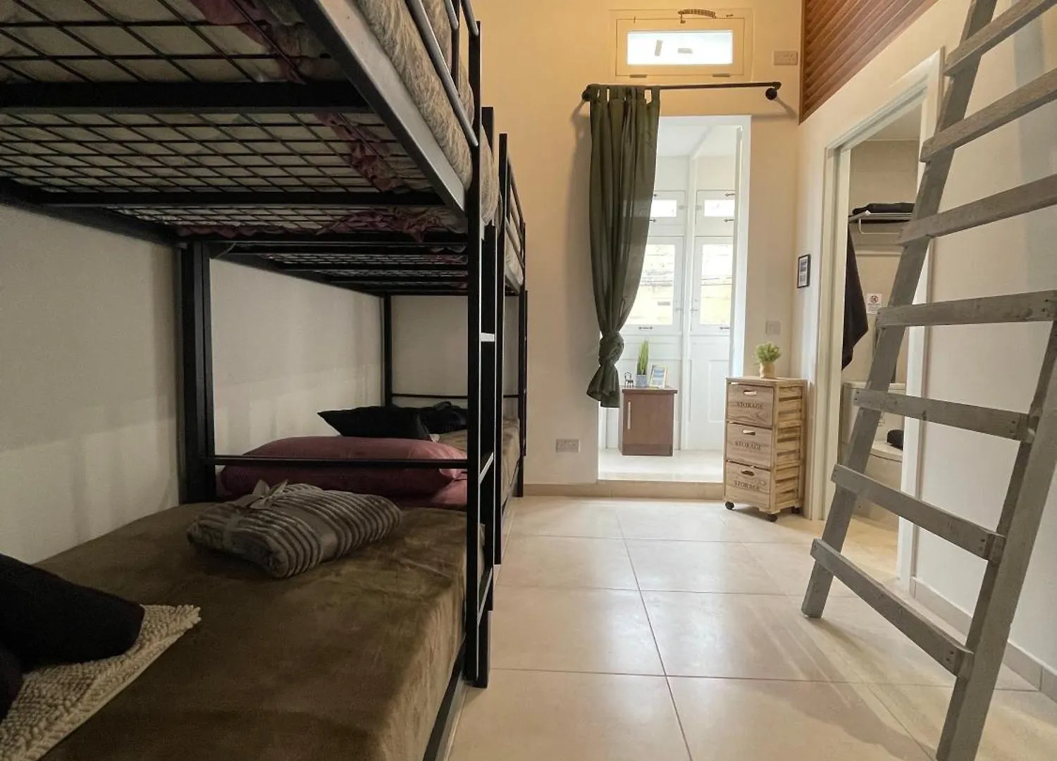 Hébergement de vacances Villa Sliema'S Cozy Retreat - Industrial Styled Townhouse Malte